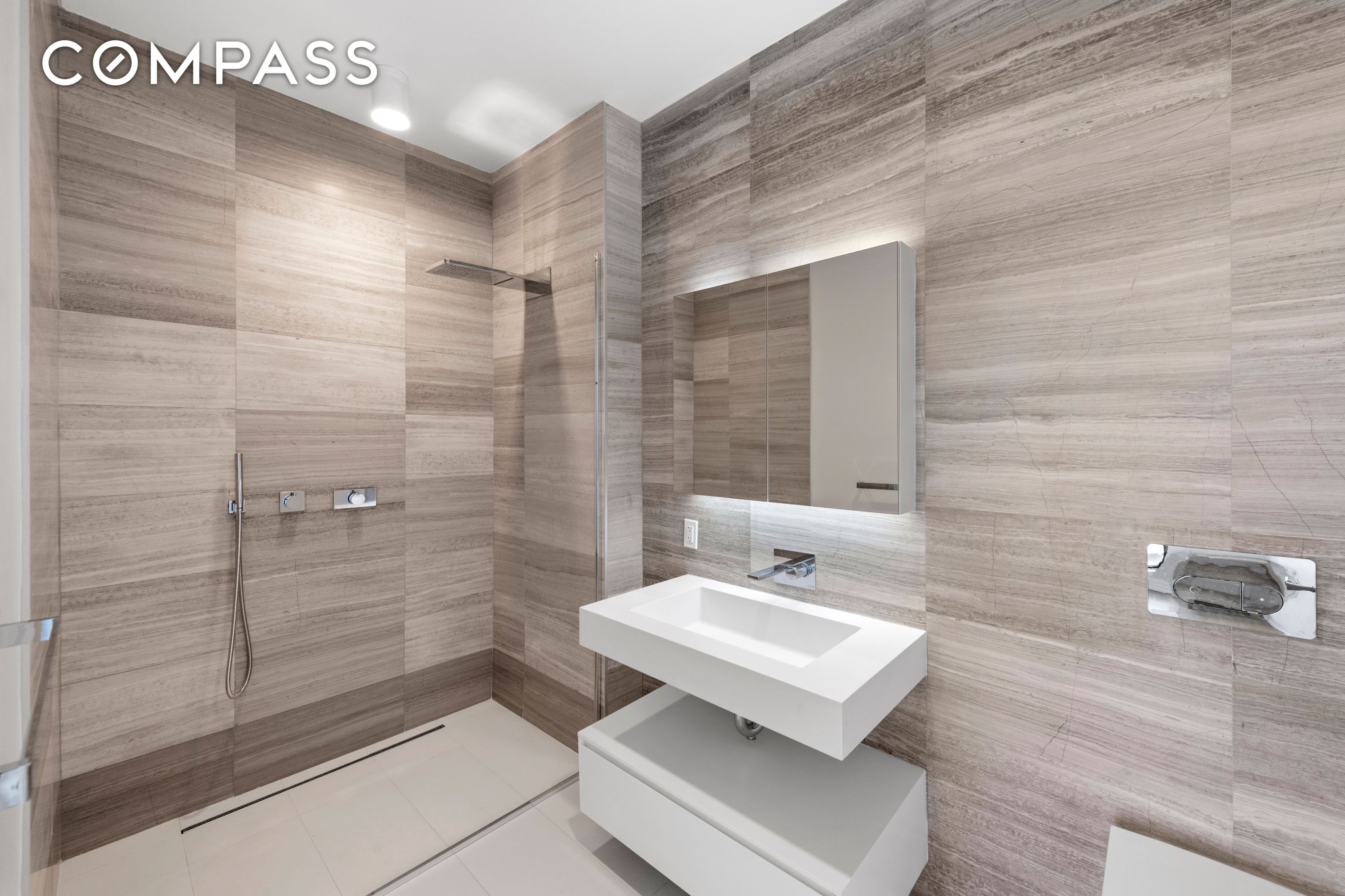 #8 photo, 160 Imlay Street, Бруклин ‖ Red Hook , NY 11231