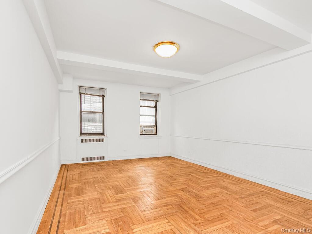 #9 photo, 860 Grand Concourse, ब्रोंक्स Bronx , NY 10451