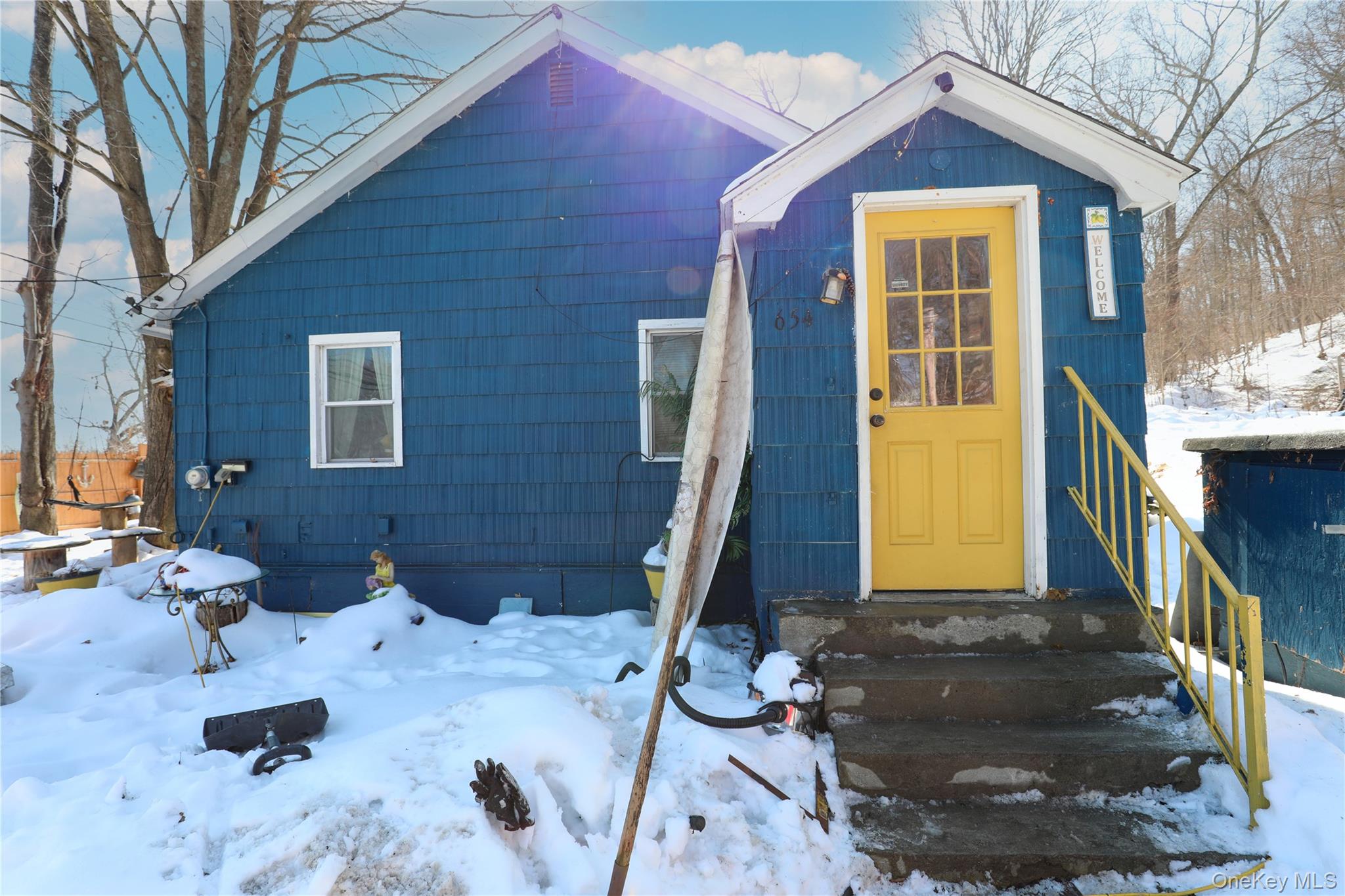 #4 photo, 654 Broadway, Esopus , NY 12429