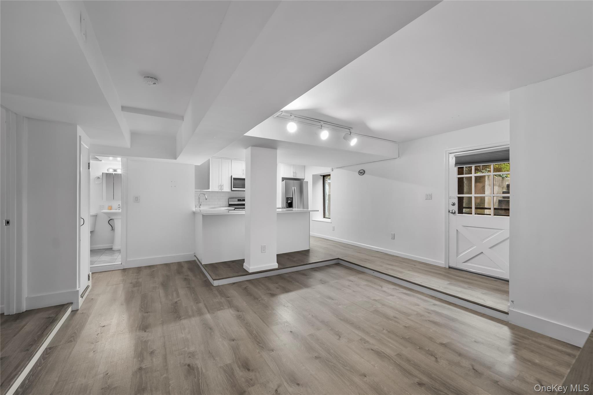 #9 photo, 1440 Boston Post Road, Larchmont , NY 10543