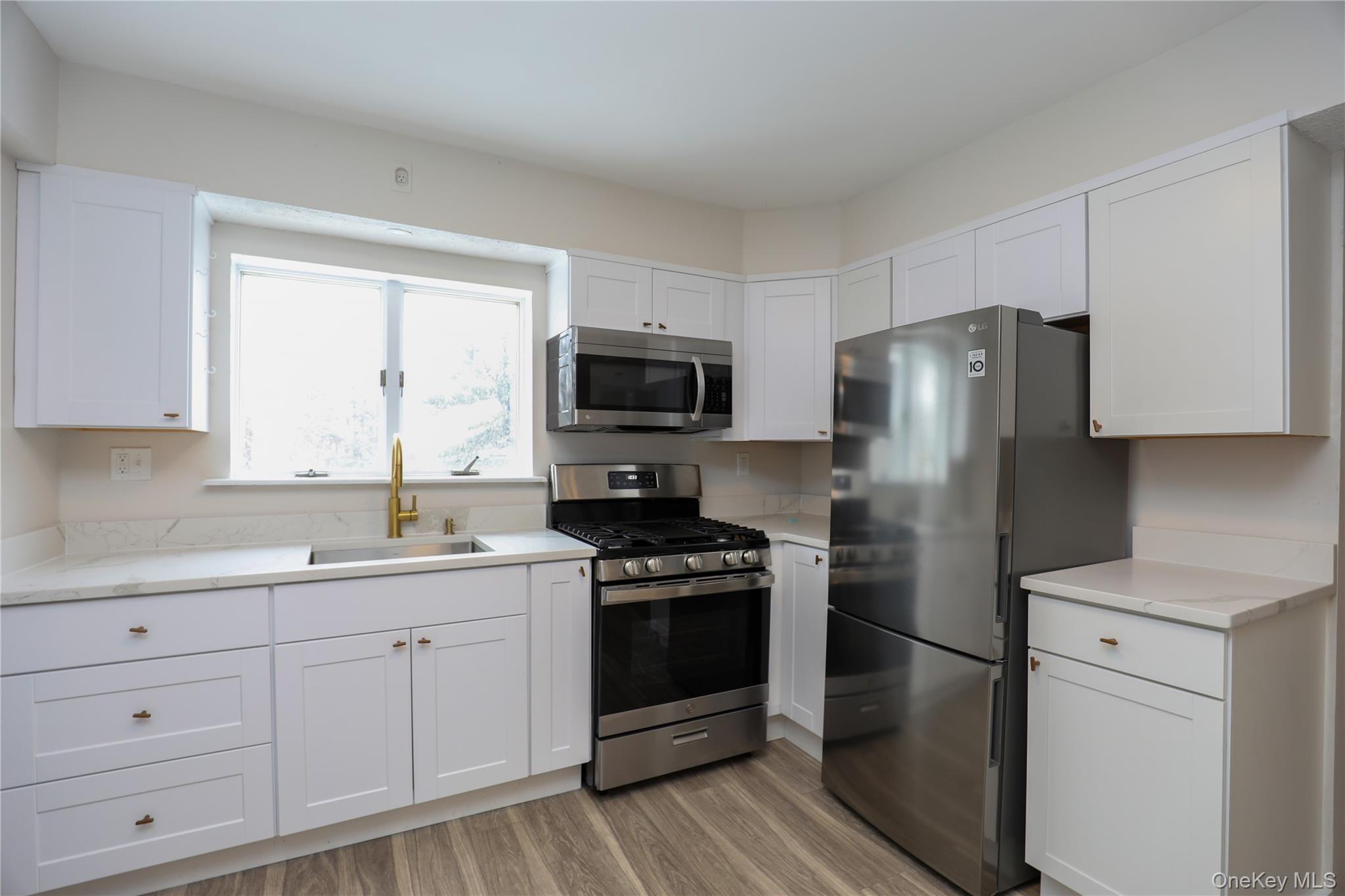 #19 photo, 144 Downs Street, Kingston , NY 12401