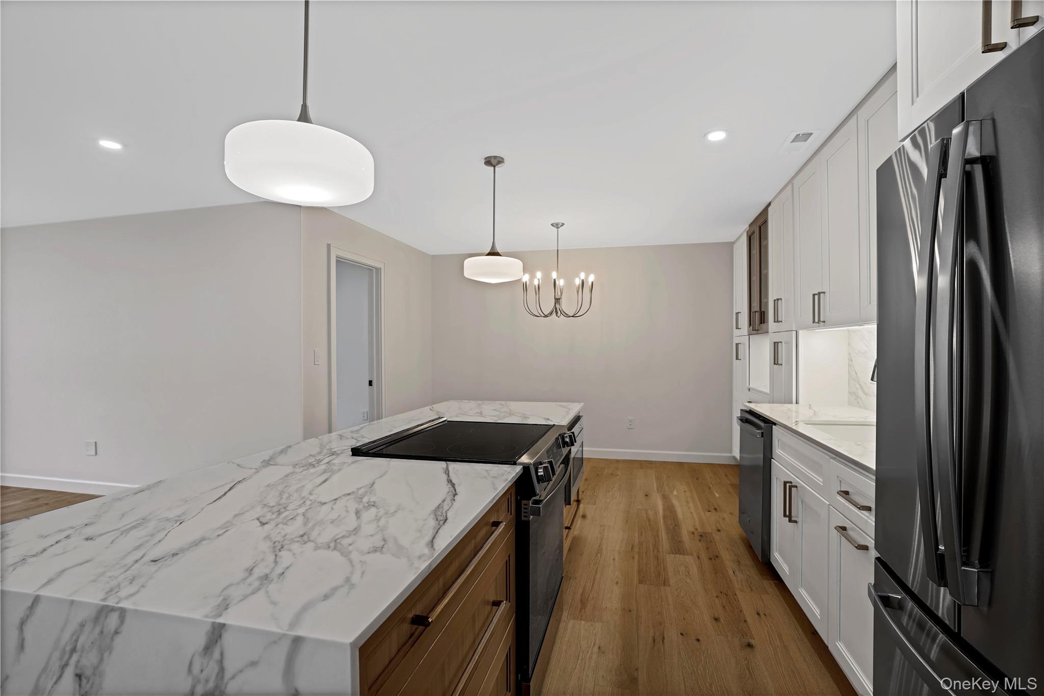 #13 photo, 400 High Point Drive, Hartsdale , NY 10530