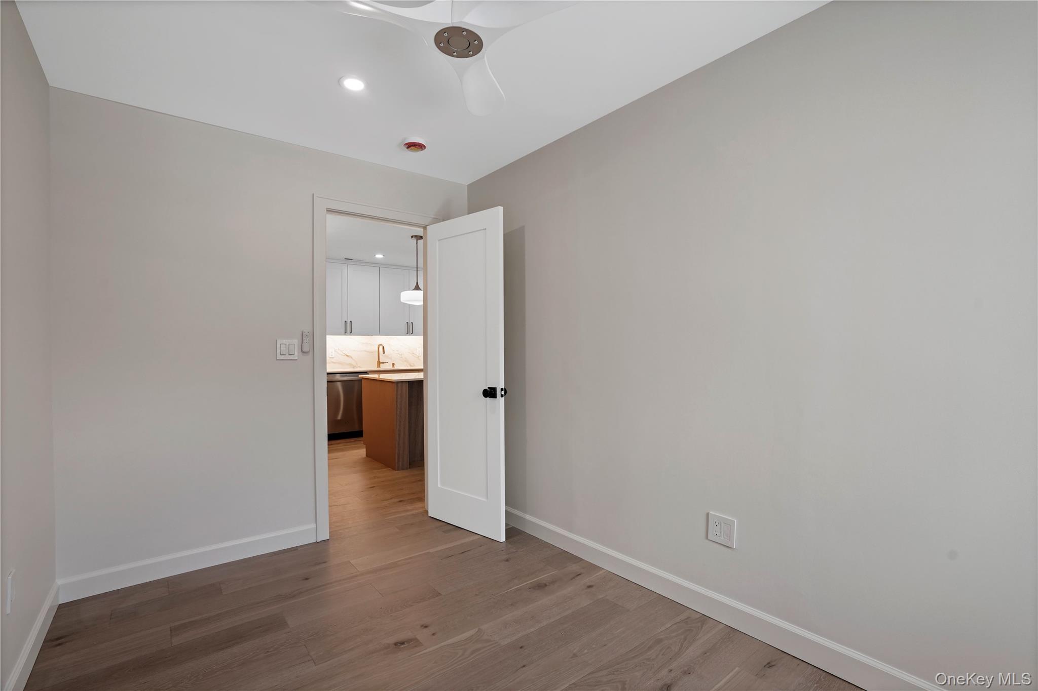 #19 photo, 400 High Point Drive, Hartsdale , NY 10530