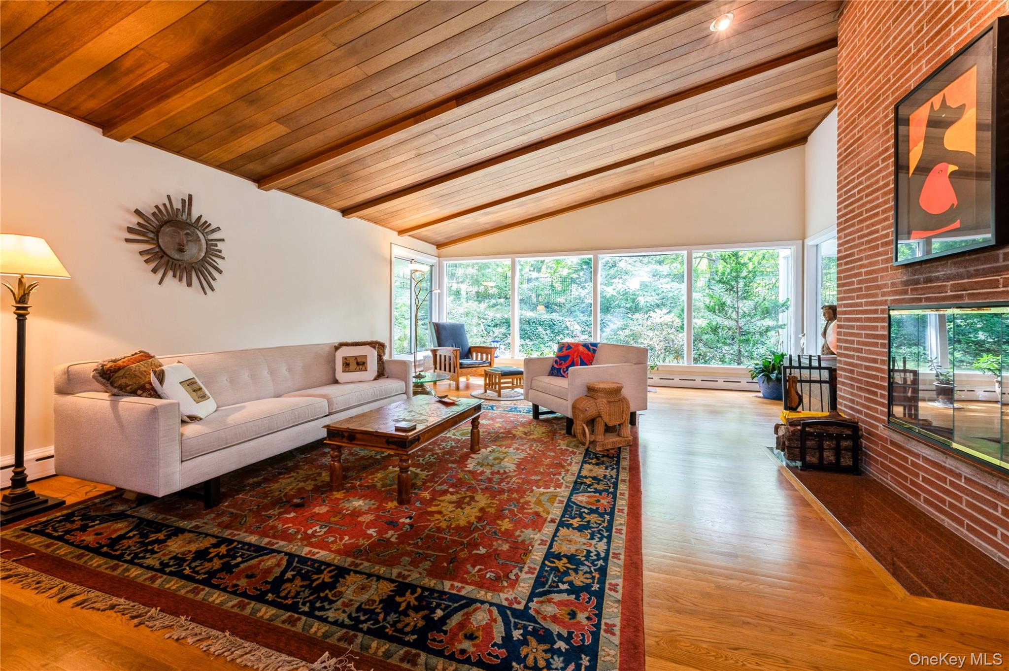 #6 photo, 160 Hampshire Road, Bronxville , NY 10708