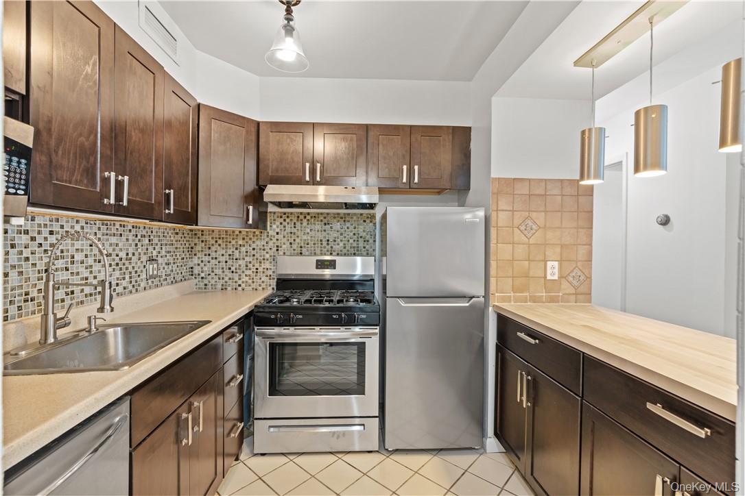 #4 photo, 501 N Barry Avenue, Mamaroneck , NY 10543