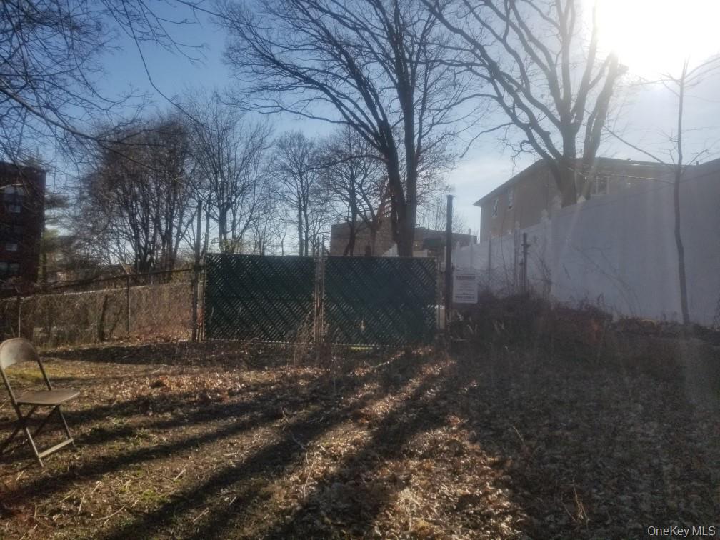 #8 photo, 23 Saint James Terrace, Yonkers , NY 10704