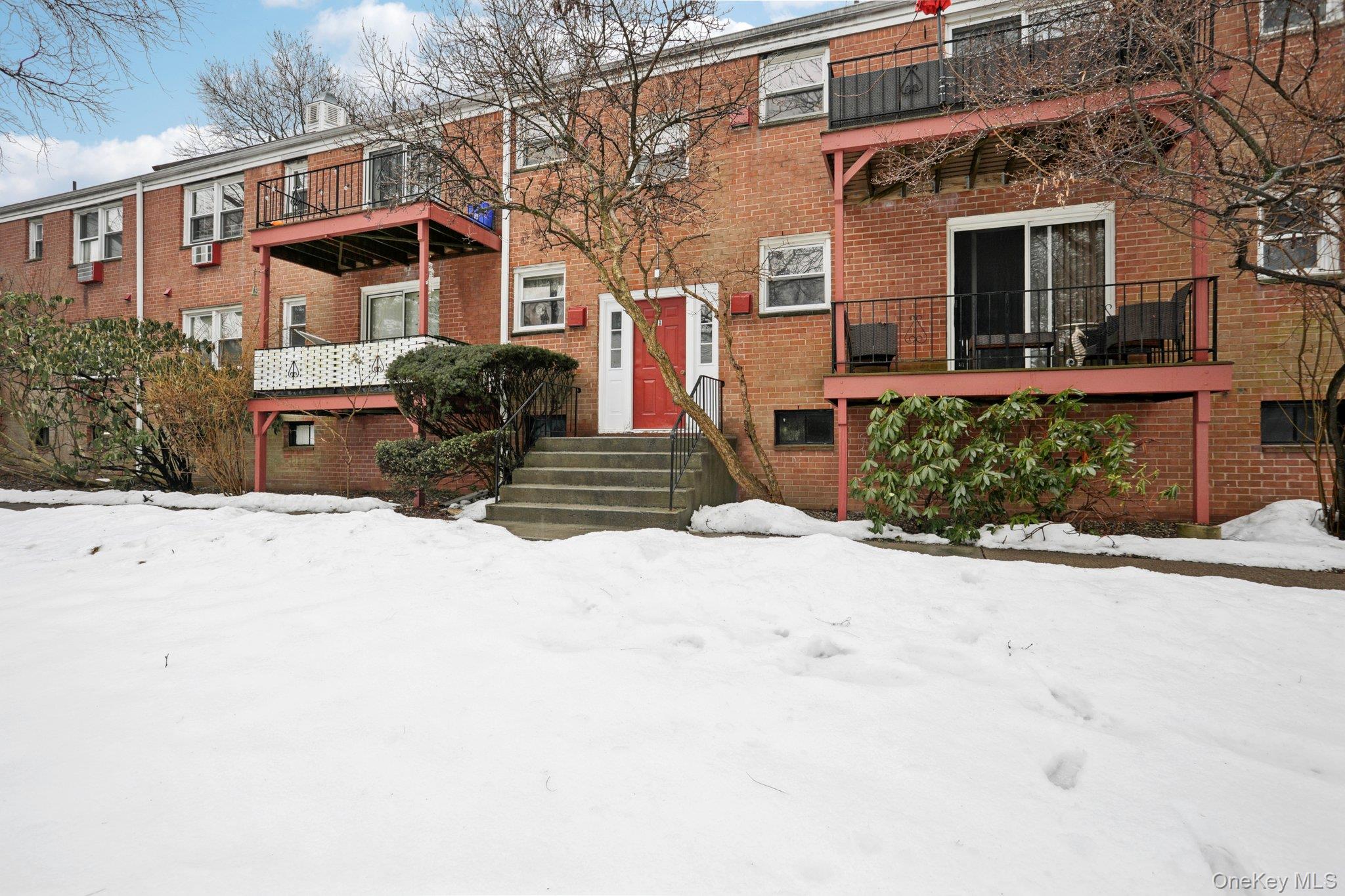 #2 photo, 9 Oxford Court, Suffern , NY 10901