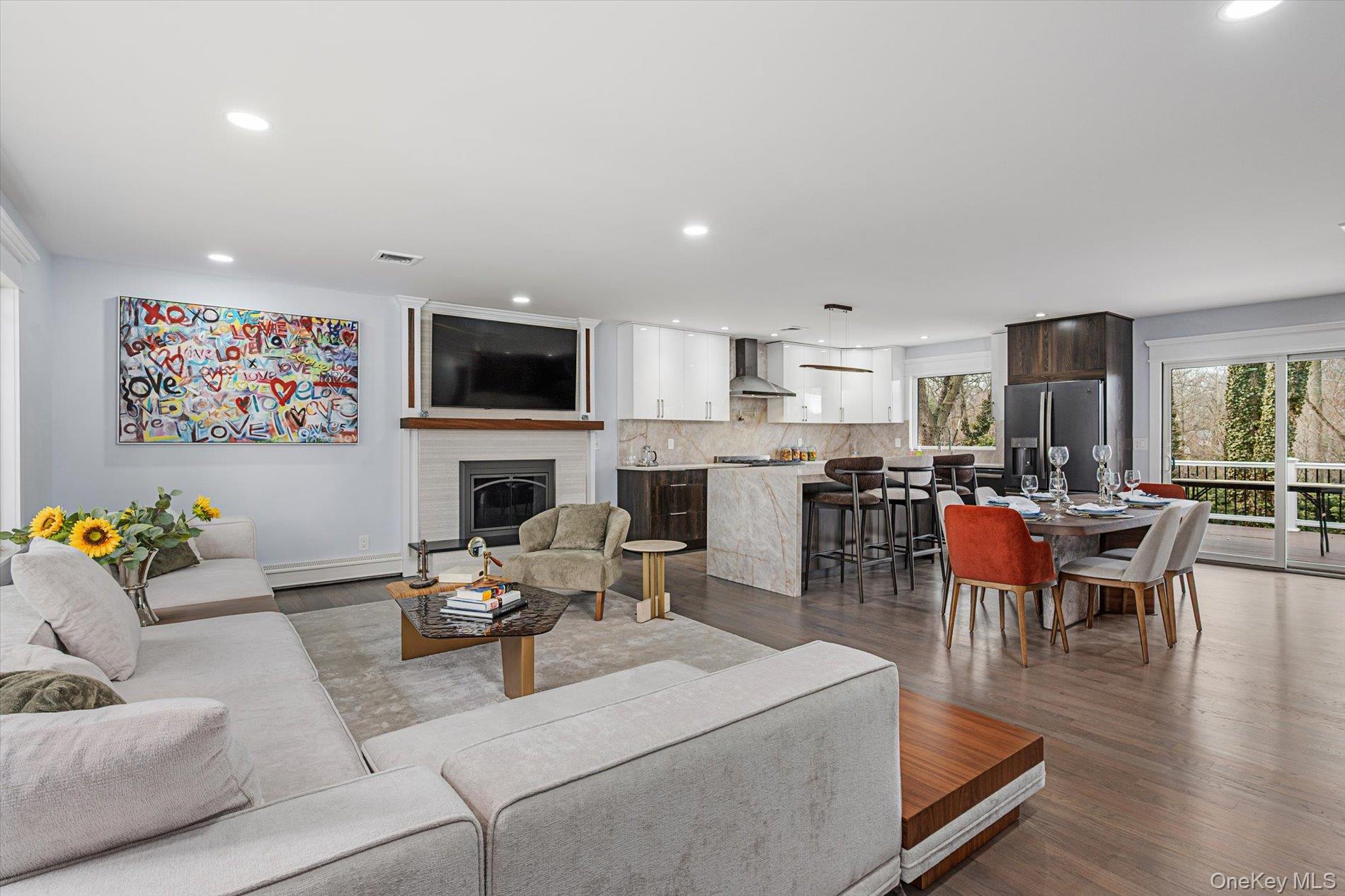 #2 photo, 5 University Place, Great Neck , NY 11020