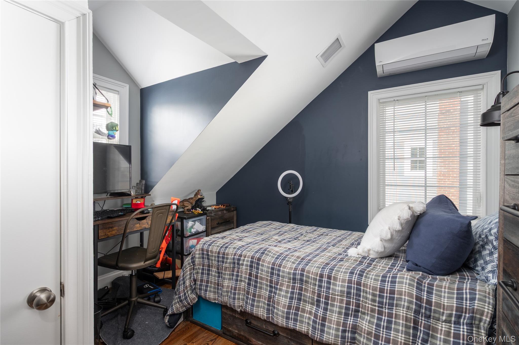 #16 photo, 132 Webster Street, Merrick , NY 11566