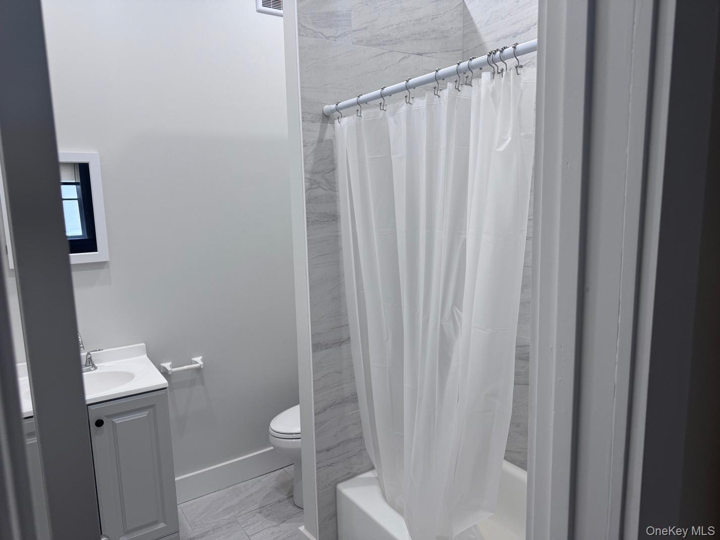 #10 photo, 62 Jerusalem Avenue, Hicksville , NY 11801