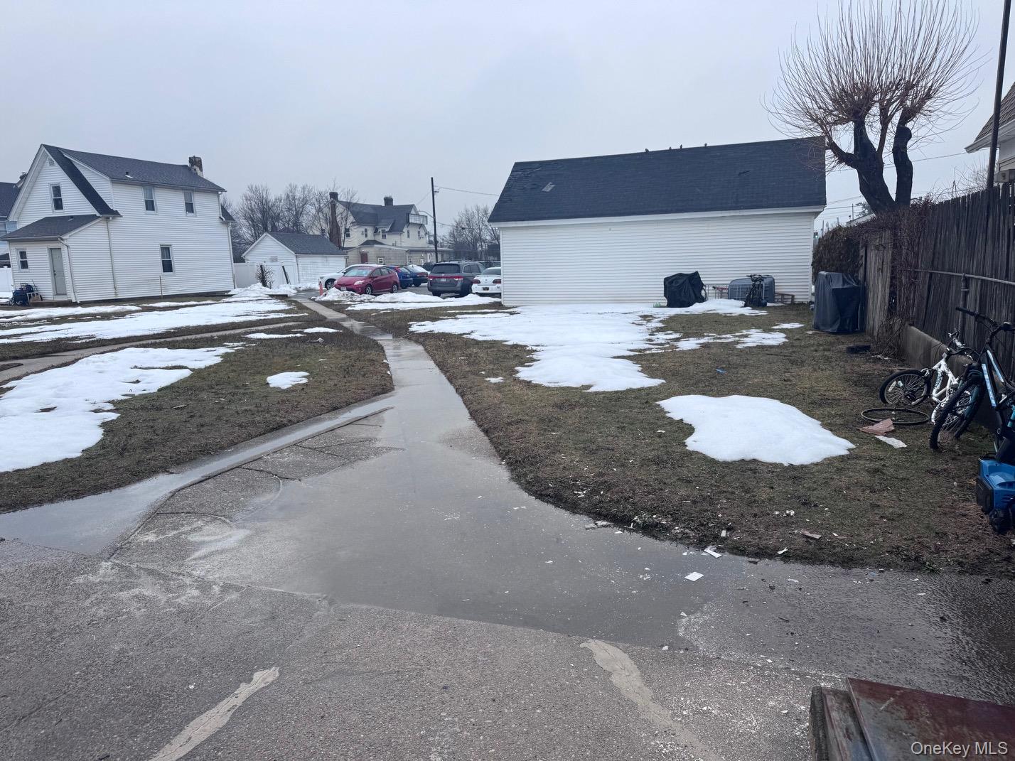 #17 photo, 62 Jerusalem Avenue, Hicksville , NY 11801