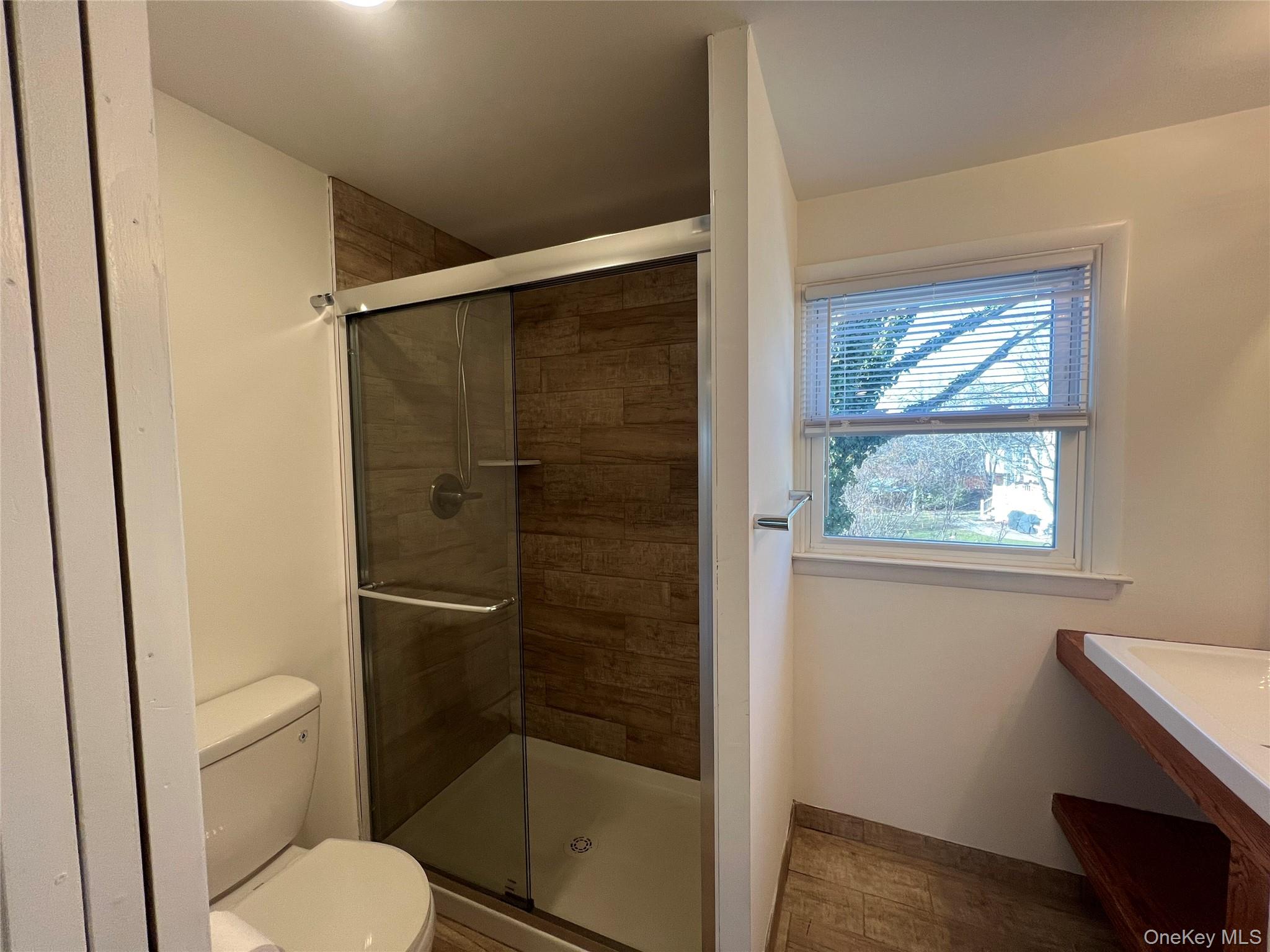 #10 photo, 11 Pulaski Place, ناسو Port Washington , NY 11050