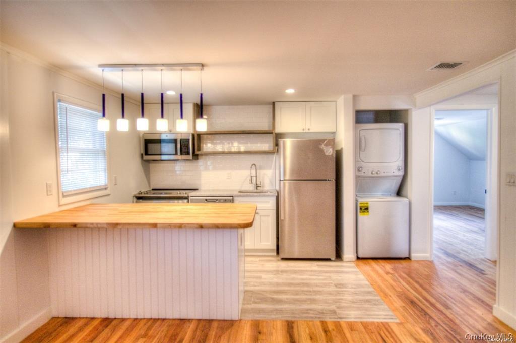 #2 photo, 11 Pulaski Place, Port Washington , NY 11050