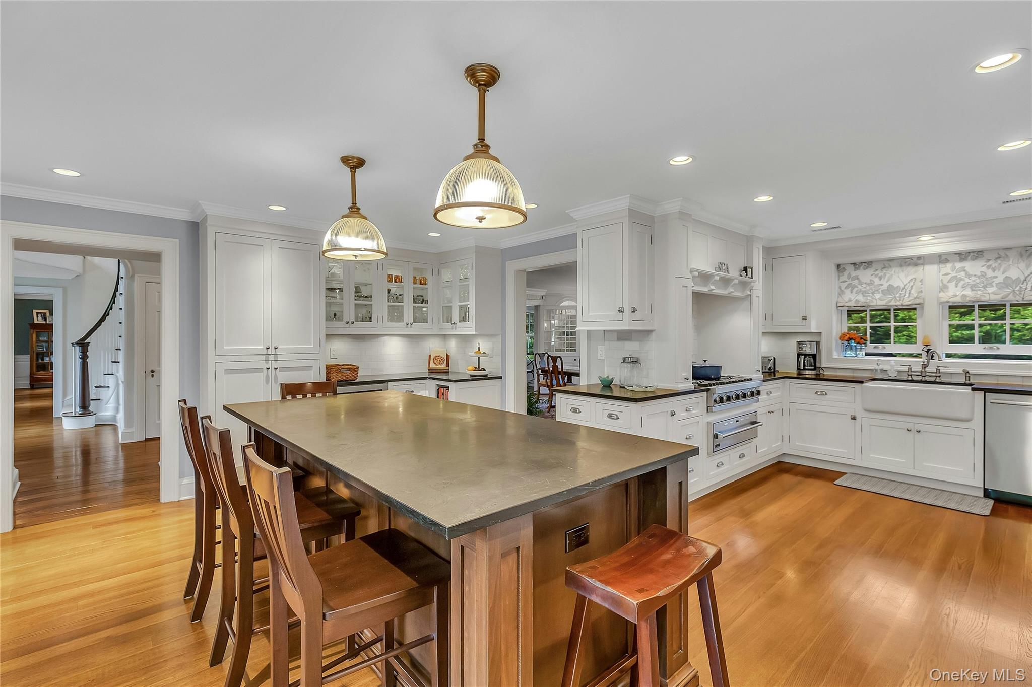 #5 photo, 308 Greene Avenue, 롱 아일랜드 Sayville , NY 11782