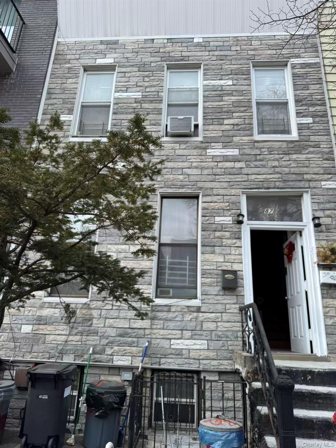 #2 photo, 87 Stanhope Street, Brooklyn , NY 11221