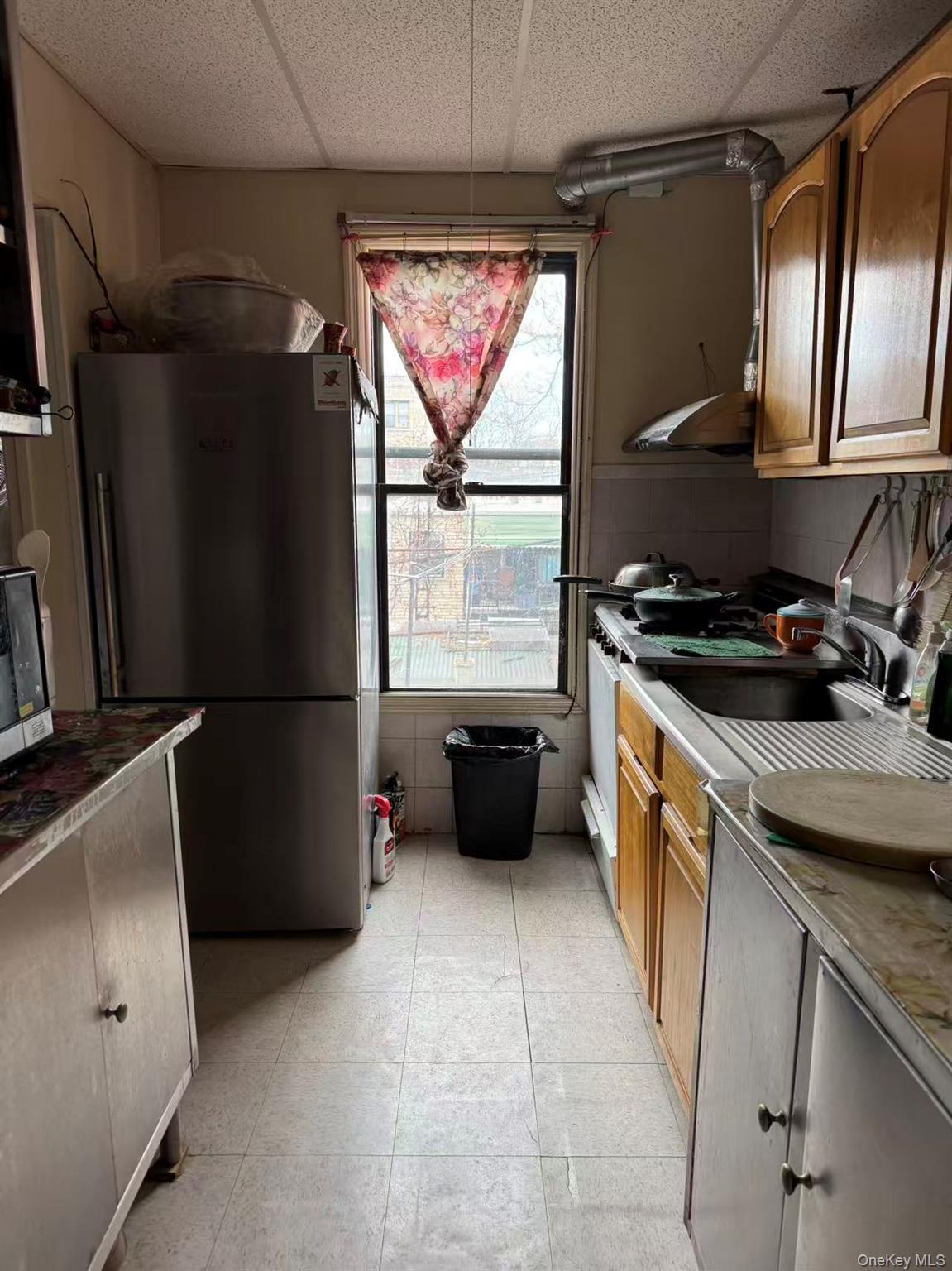 #3 photo, 87 Stanhope Street, Brooklyn , NY 11221