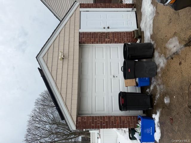 #8 photo, 2 Grenville Court, East Rockaway , NY 11518