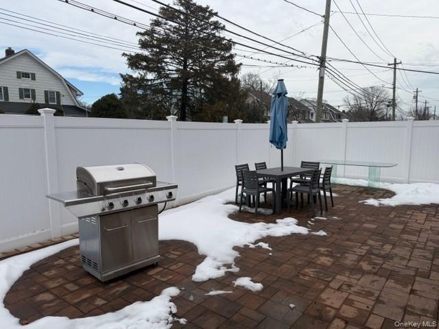 #9 photo, 2 Grenville Court, East Rockaway , NY 11518