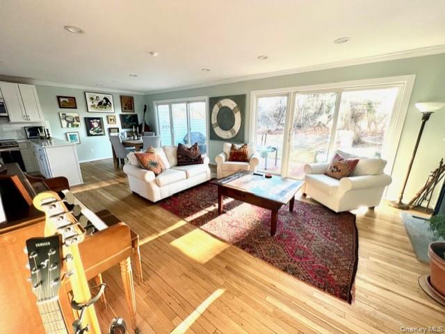 #5 photo, 25 Mitchell, Westhampton Beach , NY 11978