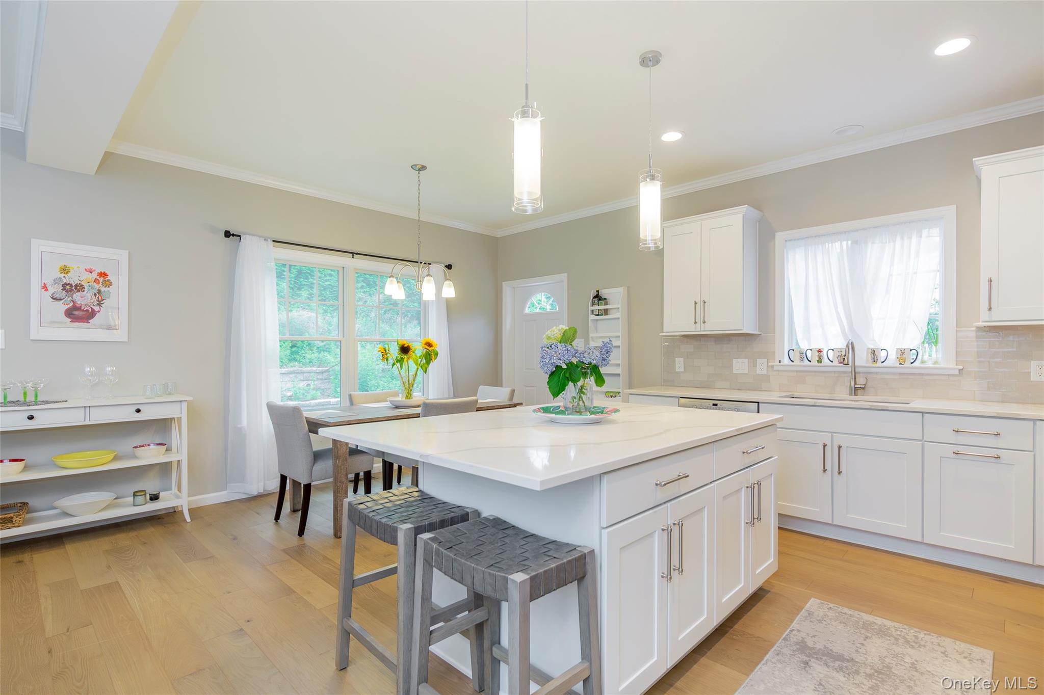 #16 photo, 15 S Beach Road, Southampton , NY 11968