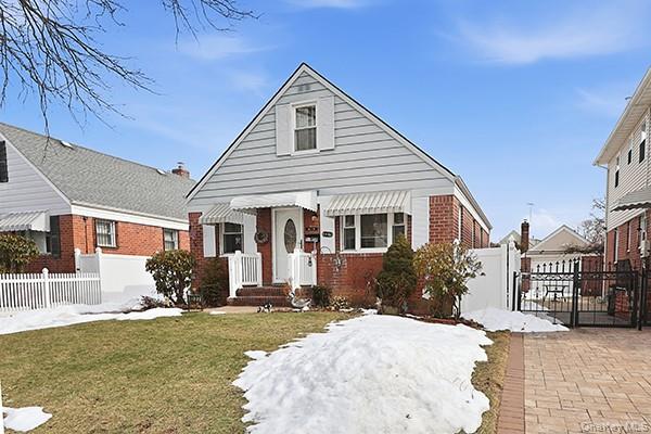 #2 photo, 82-27 248th Street, Bellerose , NY 11426