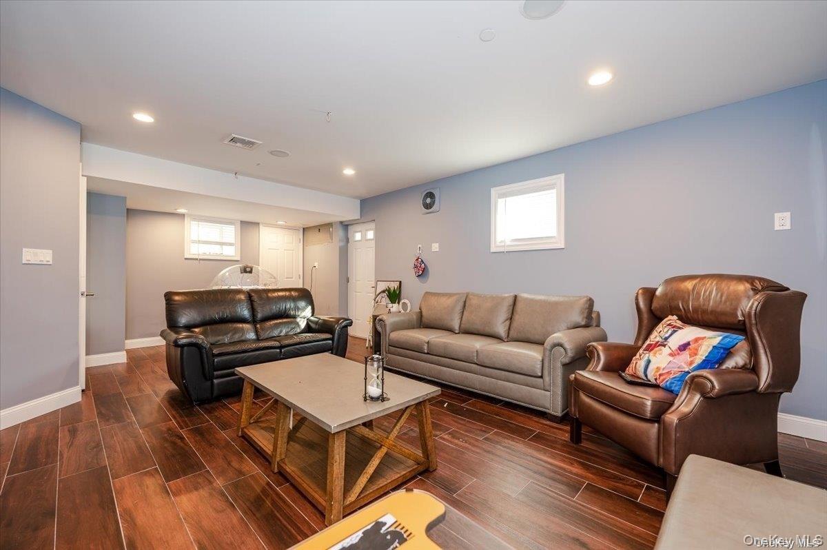 #11 photo, 206 Grand Boulevard, Long Beach , NY 11561