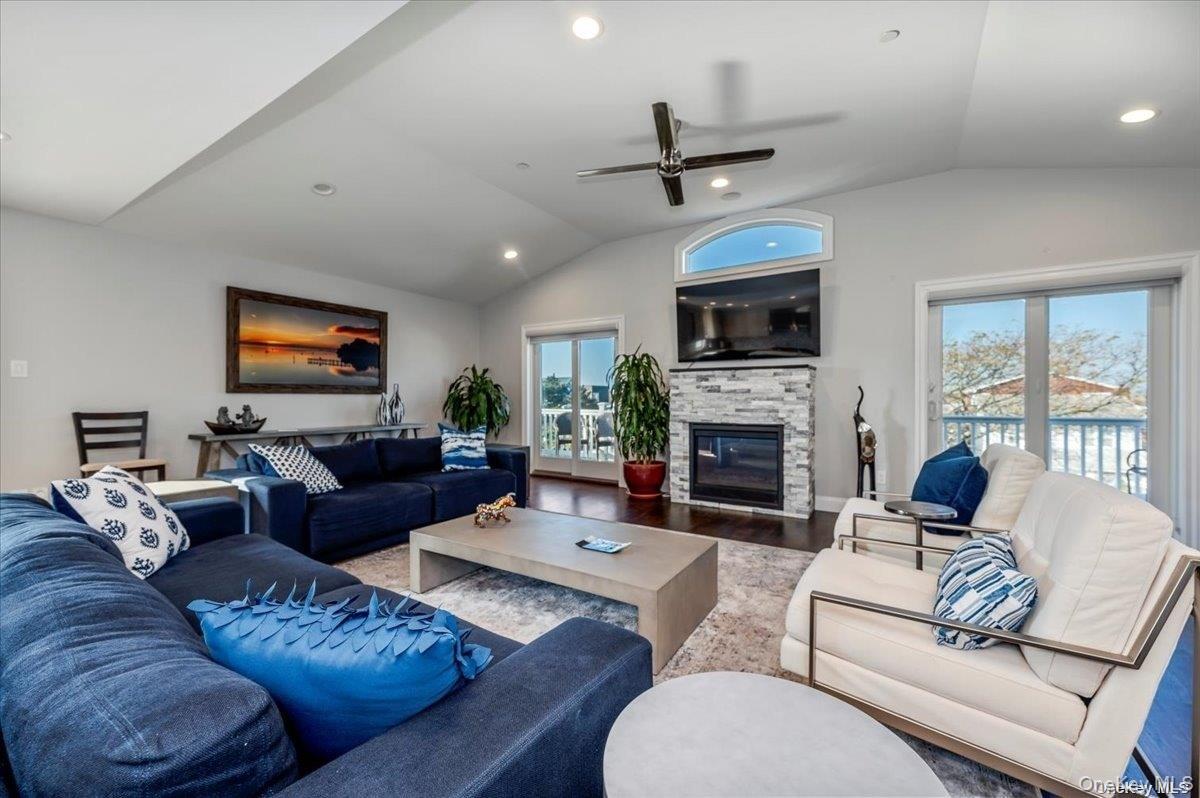 #2 photo, 206 Grand Boulevard, Long Beach , NY 11561