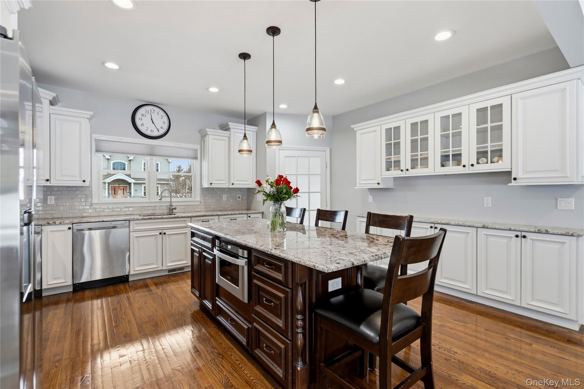 #5 photo, 75 Syosset Circle, स्योसेट Syosset , NY 11791