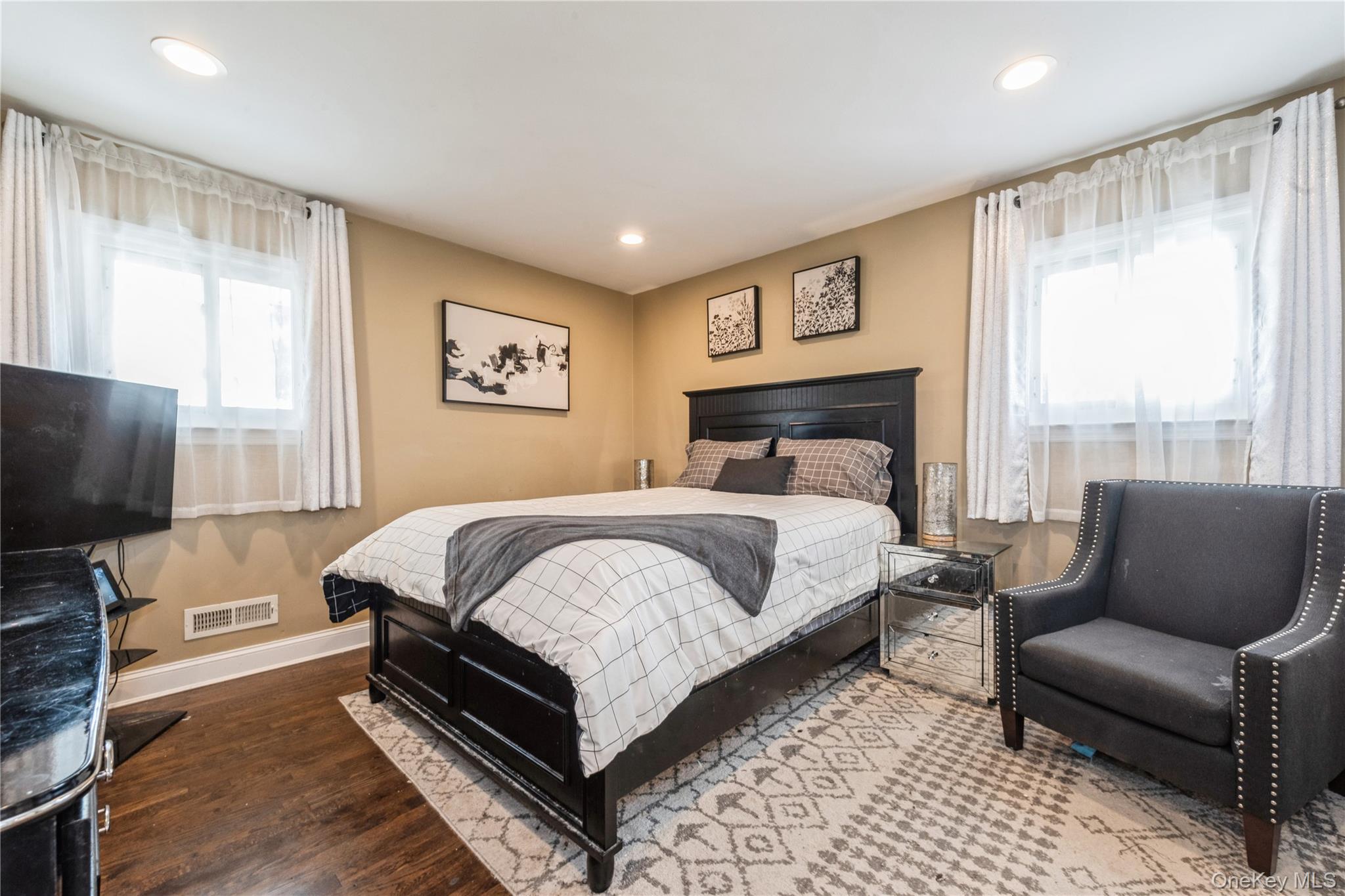 #12 photo, 49 Eddie Avenue, North Babylon , NY 11703