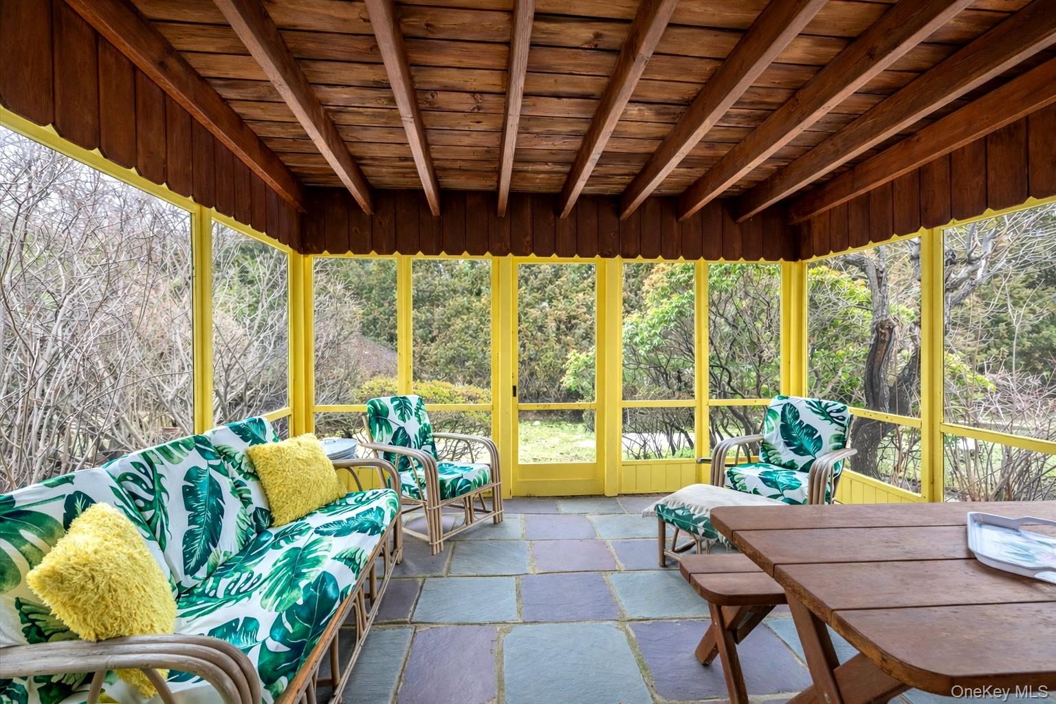 #14 photo, 55 Vassar Street, Garden City , NY 11530