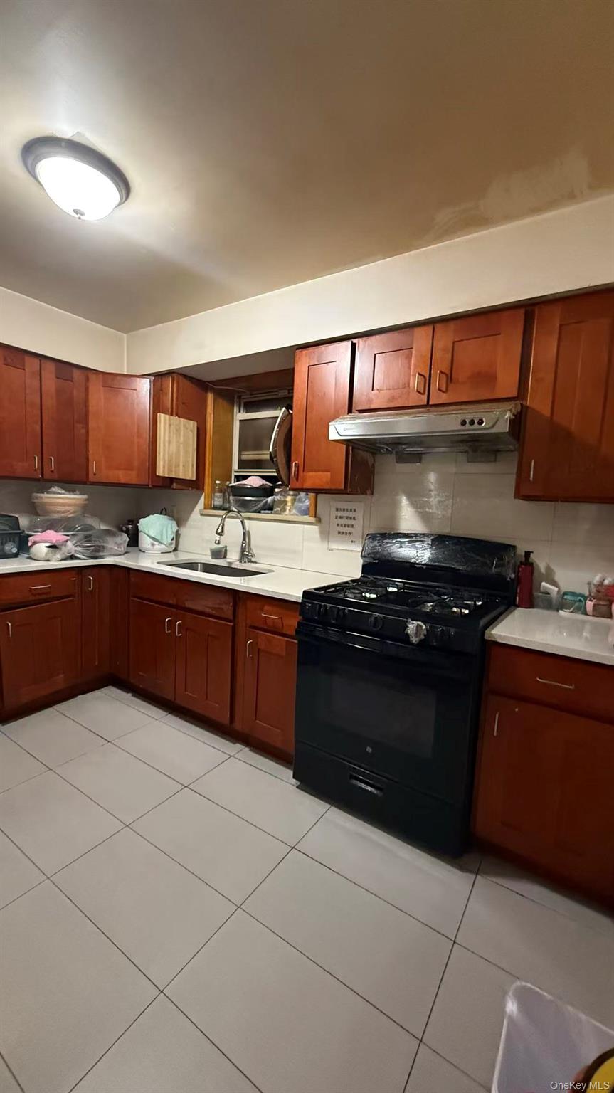 #12 photo, 133-32 Avery Avenue, Flushing , NY 11355