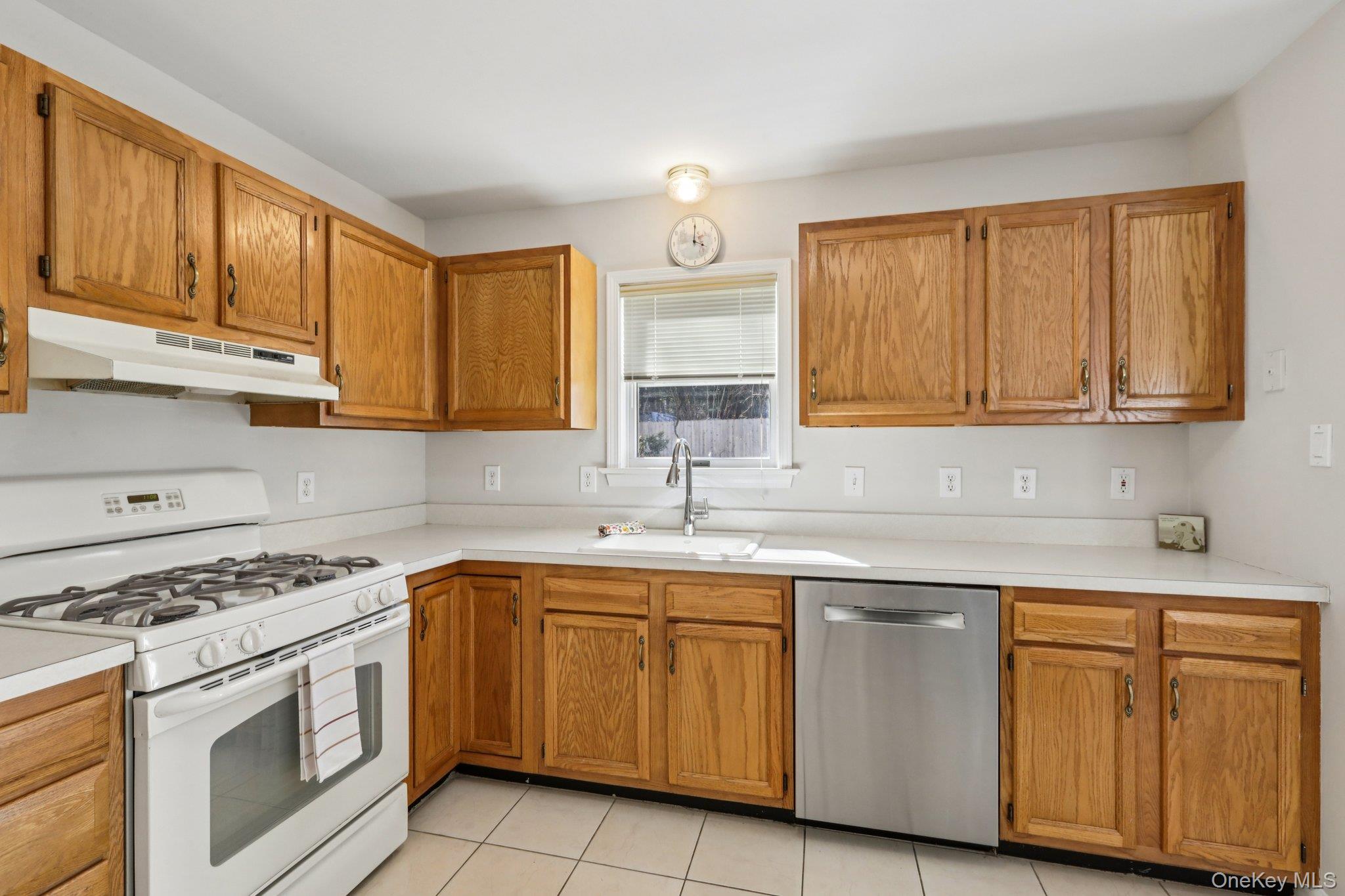 #14 photo, 36 Lackawanna Trail, Suffern , NY 10901