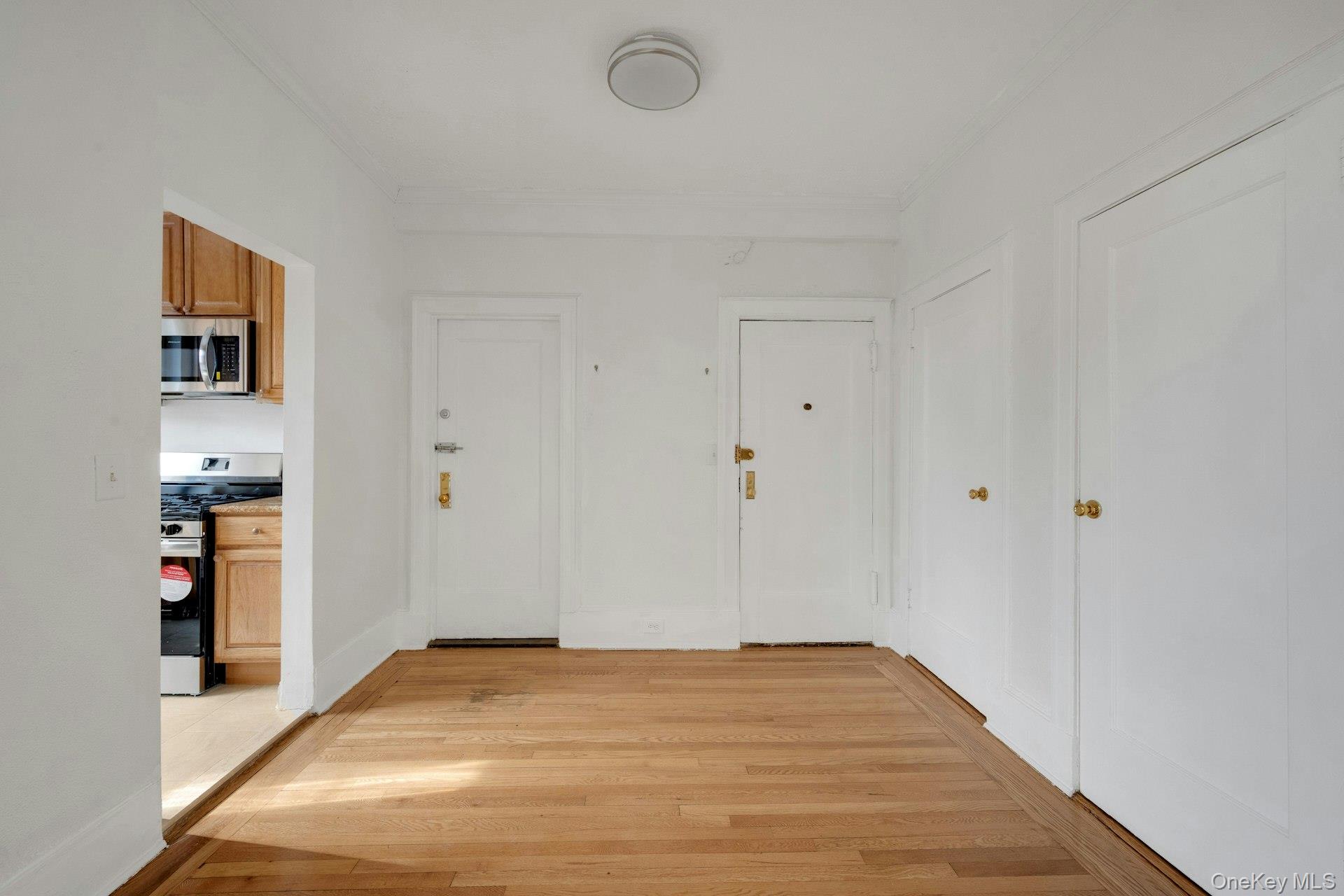 #3 photo, 840 Bronx River Road, Бронкс ‖ Bronxville , NY 10708