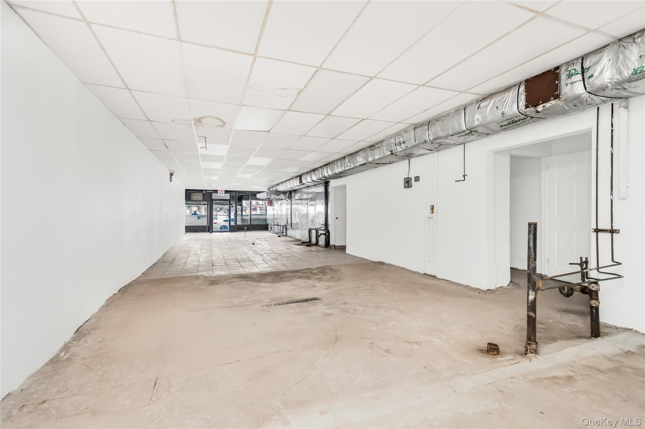 #8 photo, 12 W 183rd Street, Bronx , NY 10453