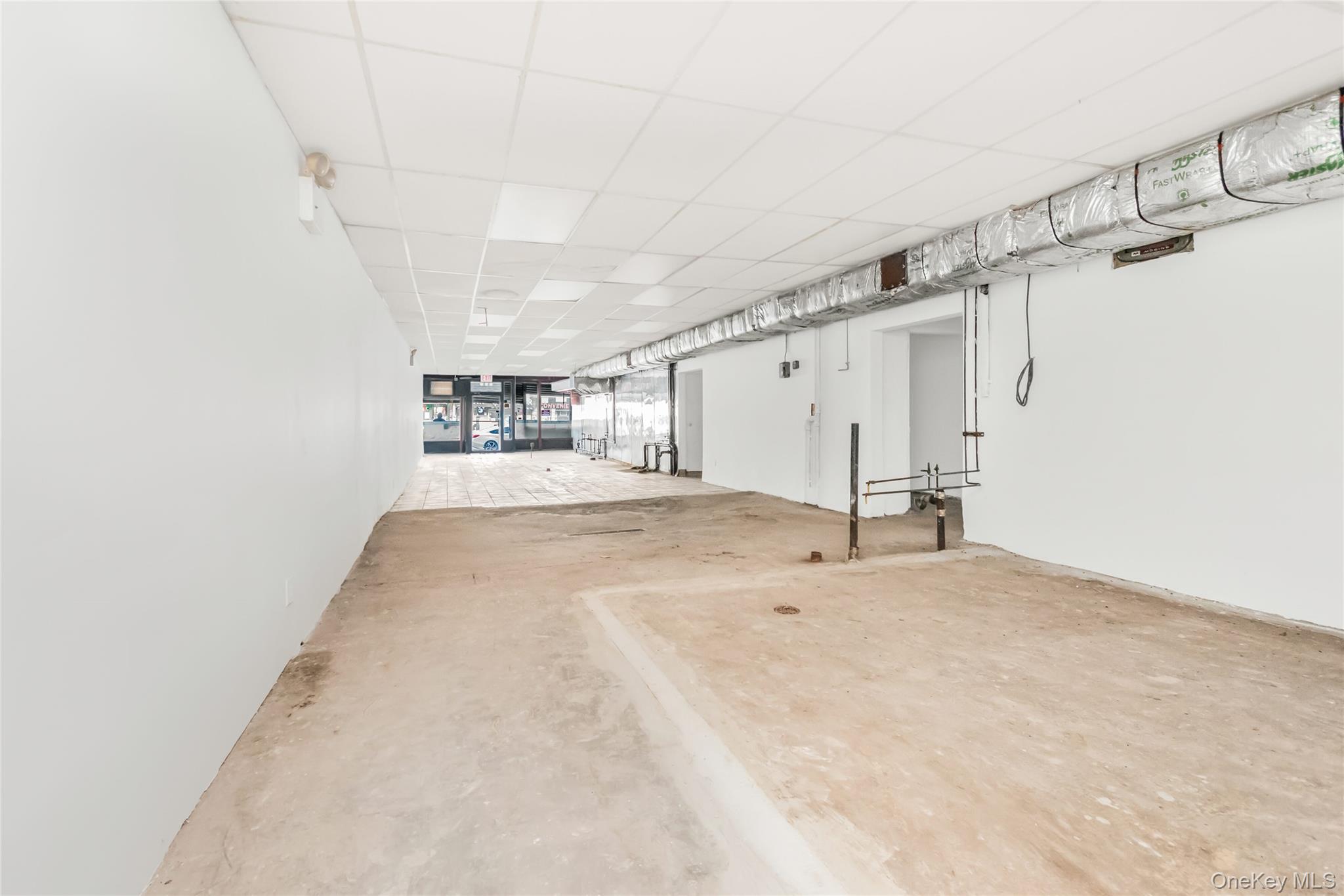 #9 photo, 12 W 183rd Street, Bronx , NY 10453