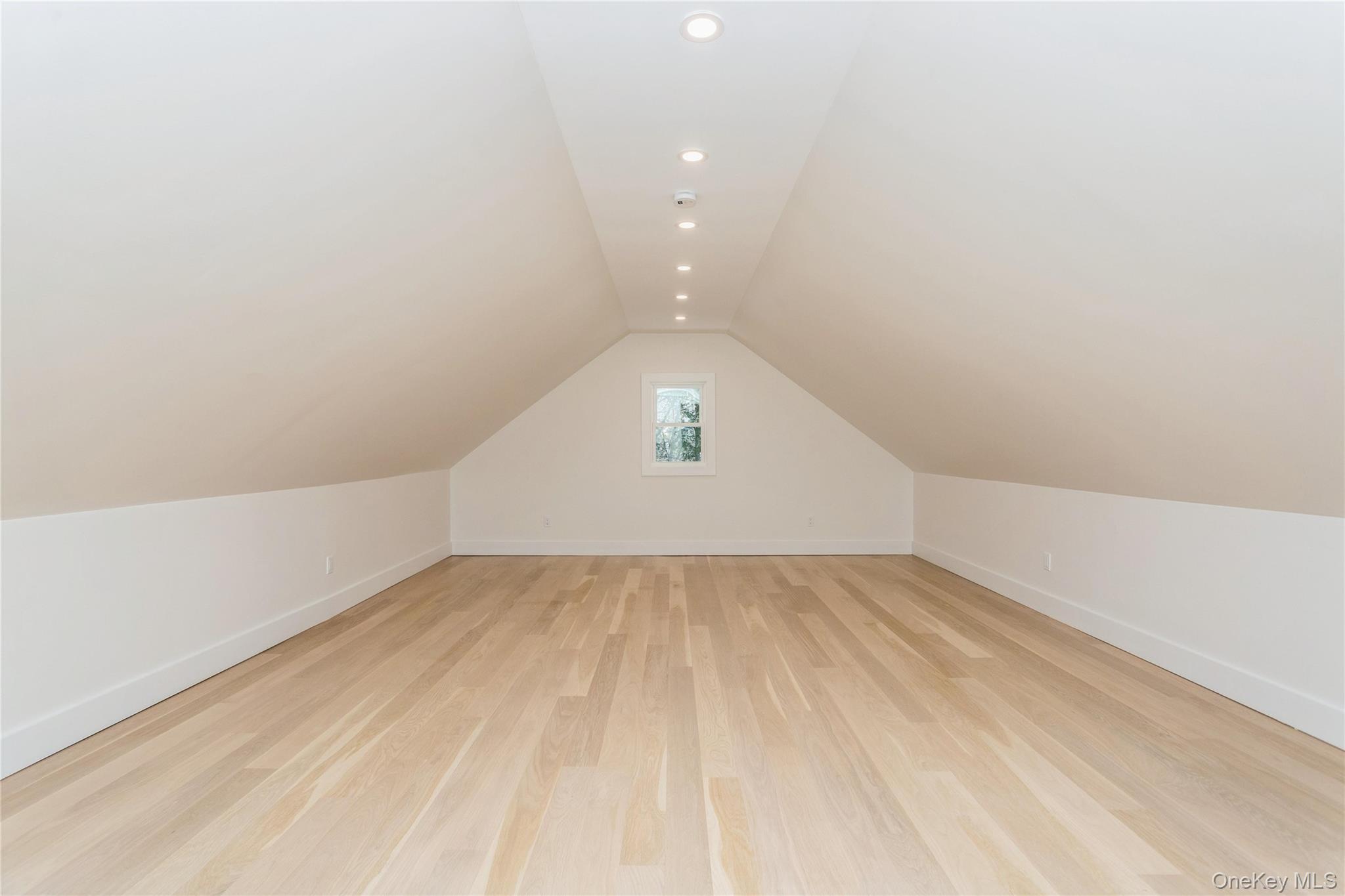 #14 photo, 83 Thoreau Court, Yorktown Heights , NY 10598