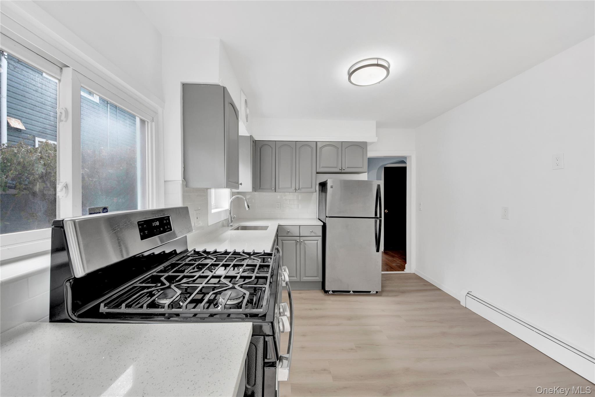 #17 photo, 28 Crestmont Avenue, Yonkers , NY 10704