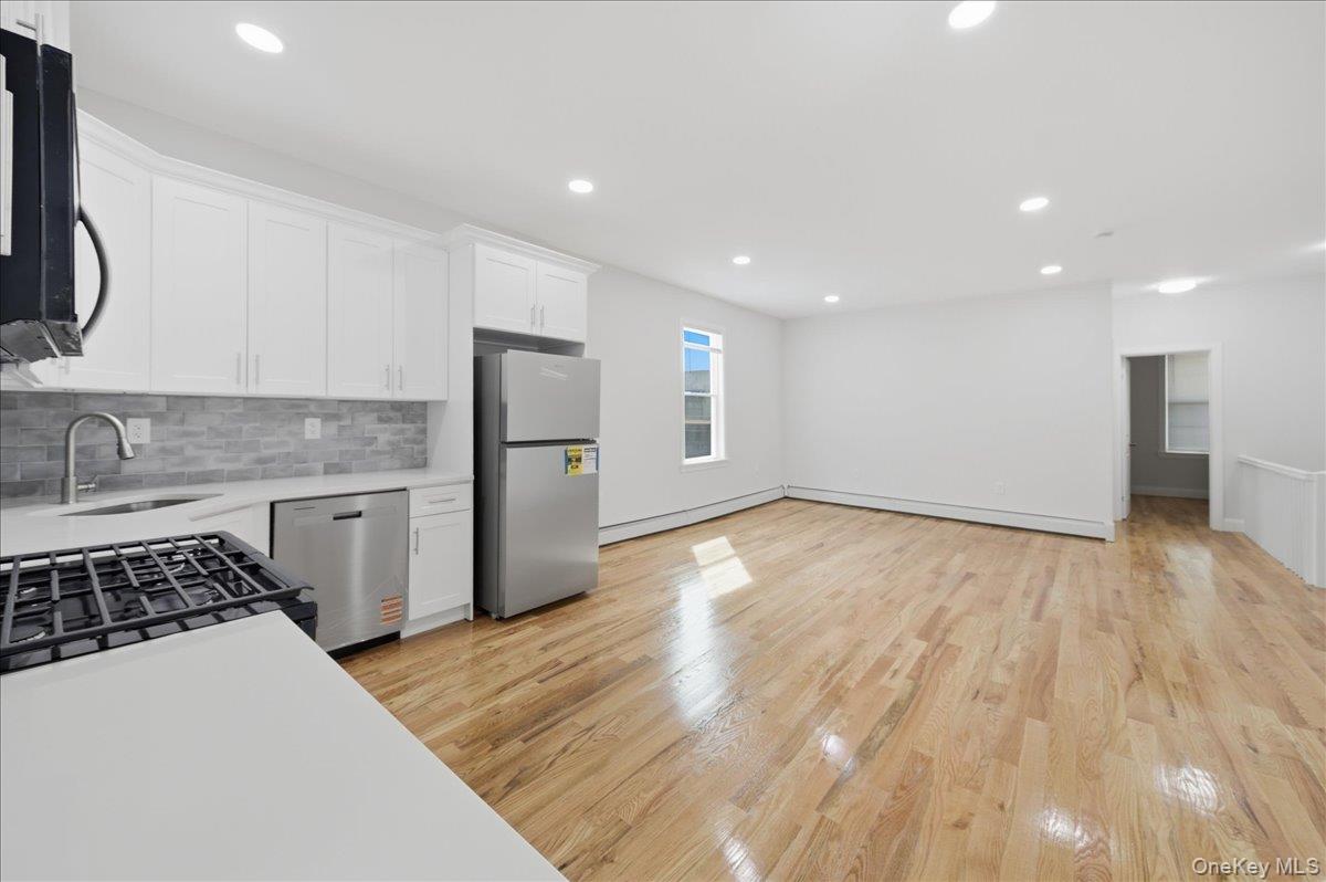 #12 photo, 1624 Seddon Street, Bronx , NY 10461