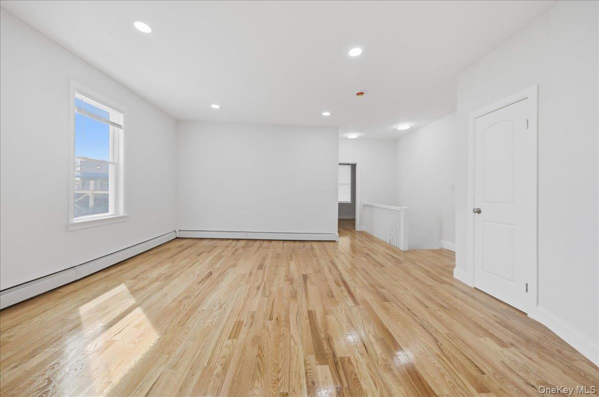 #15 photo, 1624 Seddon Street, Bronx , NY 10461