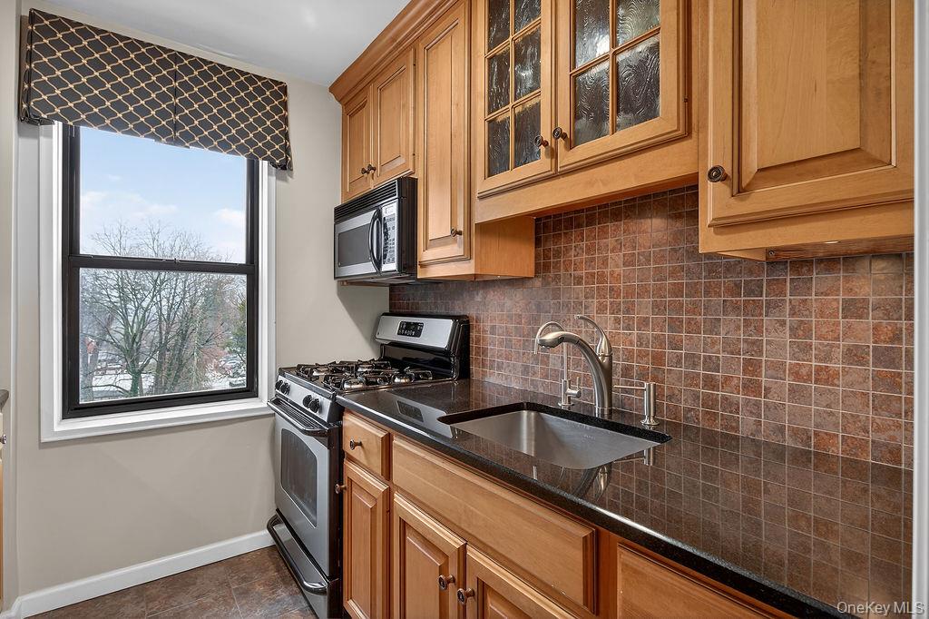 #10 photo, 485 E Lincoln Avenue, Mount Vernon , NY 10552