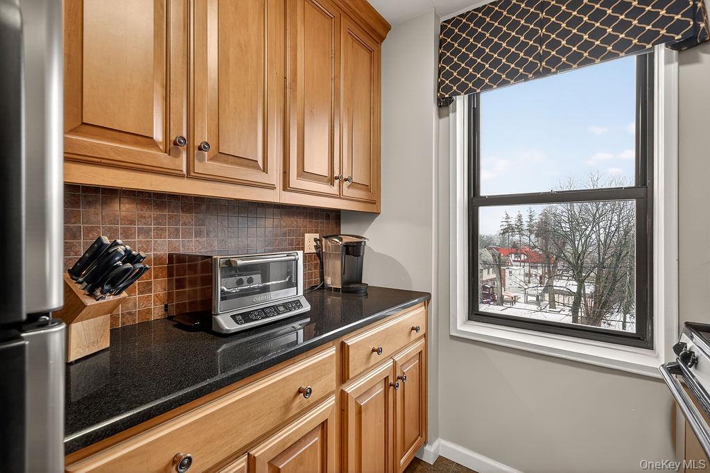 #11 photo, 485 E Lincoln Avenue, Mount Vernon , NY 10552