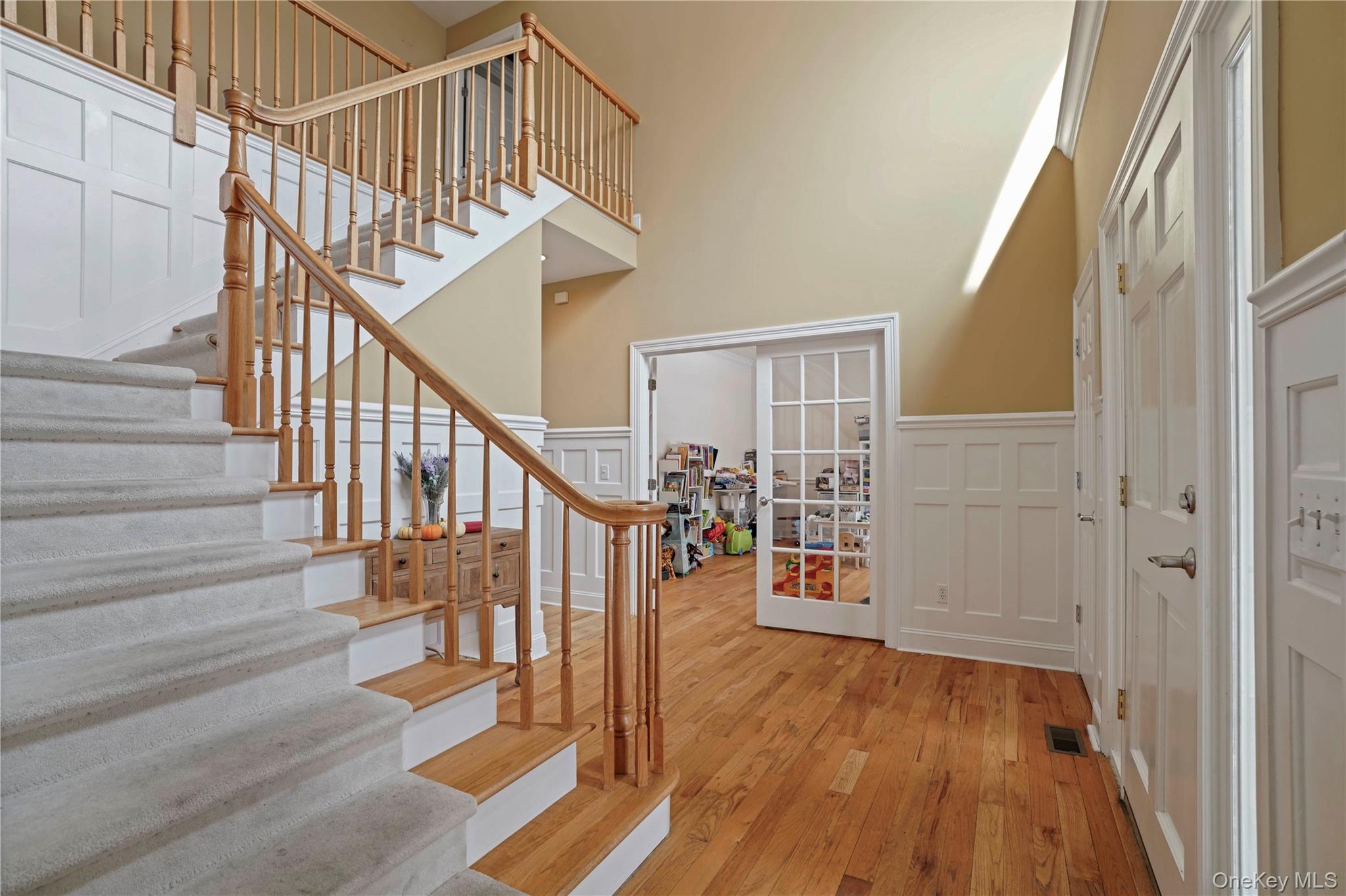 #2 photo, 484 Rosedale Avenue, White Plains , NY 10605