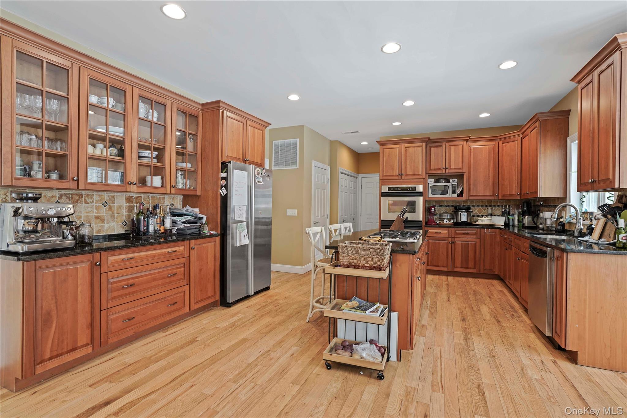 #9 photo, 484 Rosedale Avenue, White Plains , NY 10605