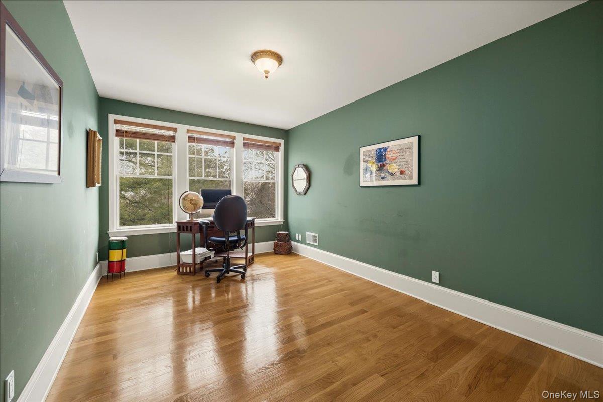 #17 photo, 10 Old Jackson Avenue, Hastings-on-Hudson , NY 10706