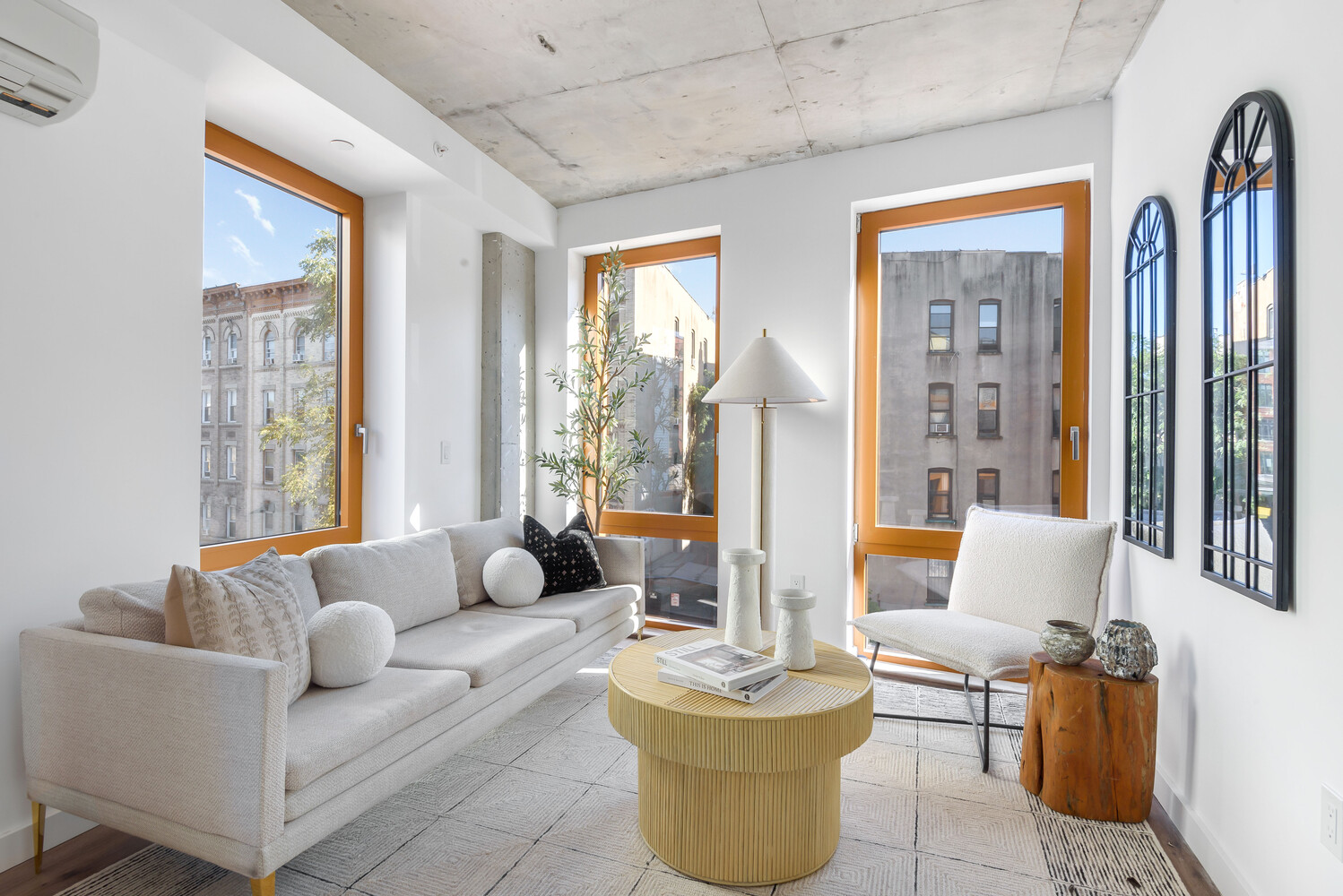 #1 photo, 540 GRAHAM Avenue, Greenpoint , NY 11222