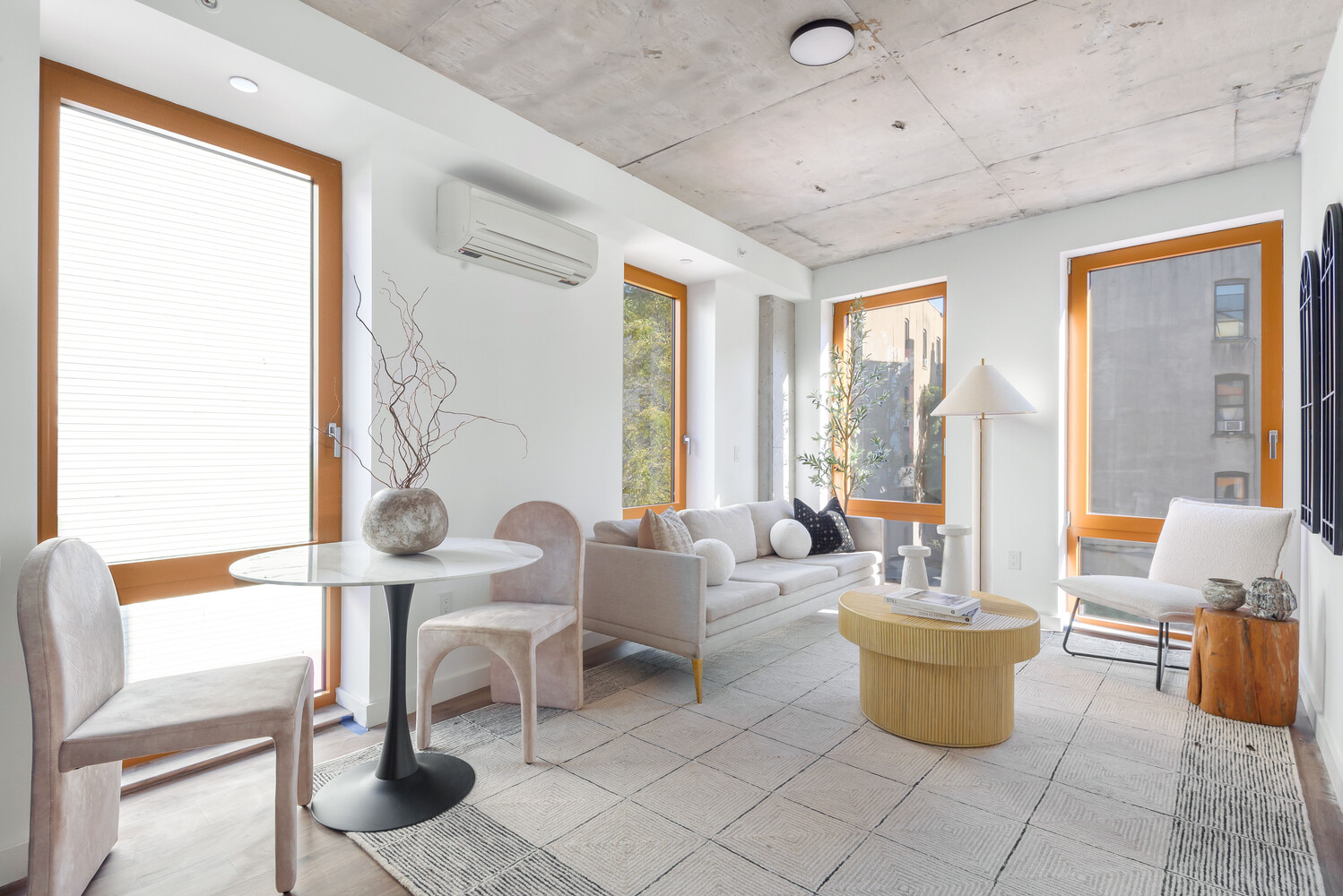 #3 photo, 540 GRAHAM Avenue, Greenpoint , NY 11222