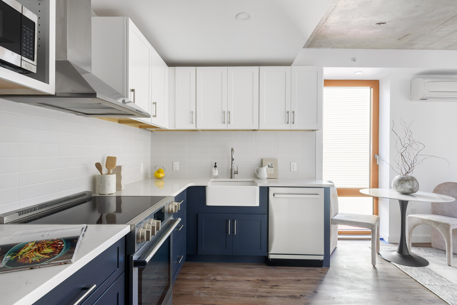 #4 photo, 540 GRAHAM Avenue, Greenpoint , NY 11222