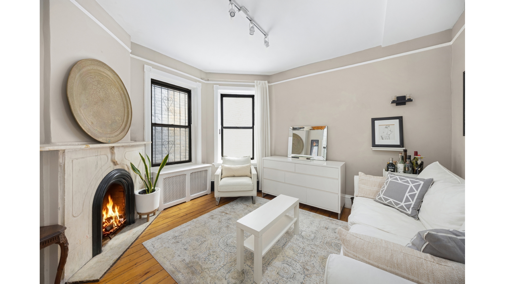 #22 photo, 412 E 89TH Street, Yorkville , NY 10128