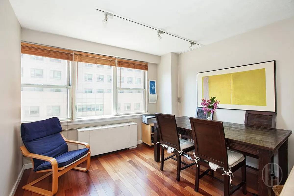 #3 photo, 155 E 34th Street, मैनहटन Murray Hill , NY 10016