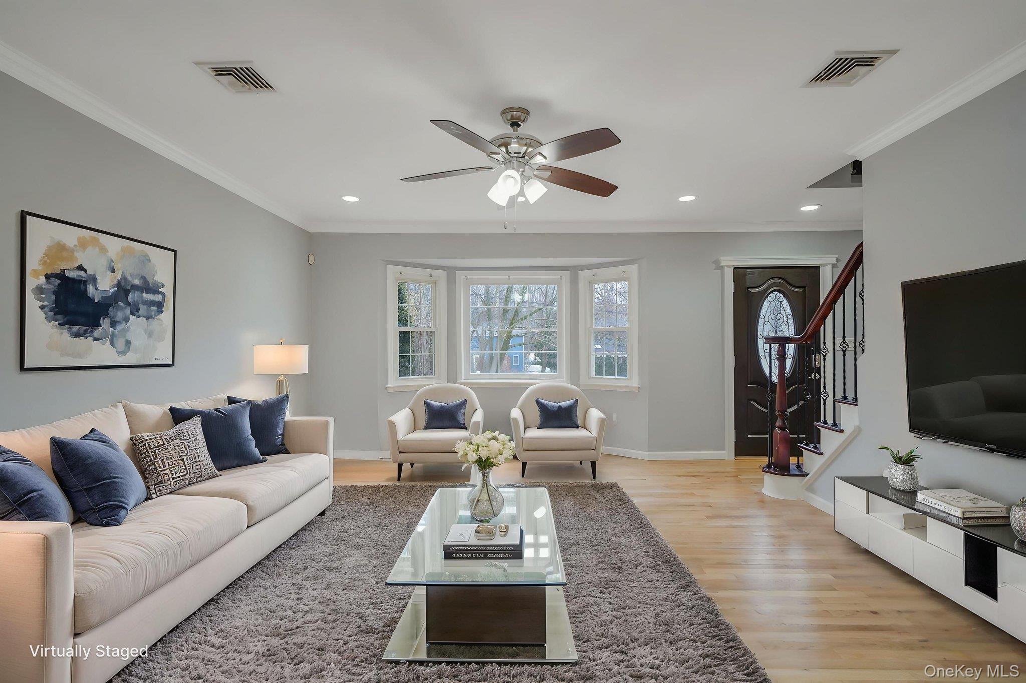 #12 photo, 92 Hawthorne Road, سوفولك Kings Park , NY 11754